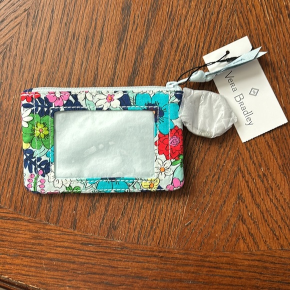 🌺2 FOR 1 PRICE VERA BRADLEY ZIP ID CASE🌺 - Picture 4 of 7